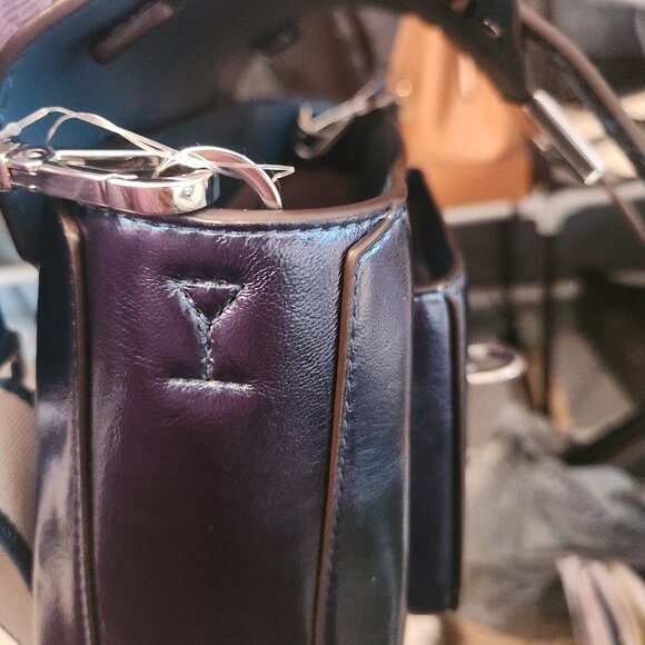 NWOT  Michael Kors Manhattan Metallic Satchel/Crossbody purse  Medium - Picture 12 of 15